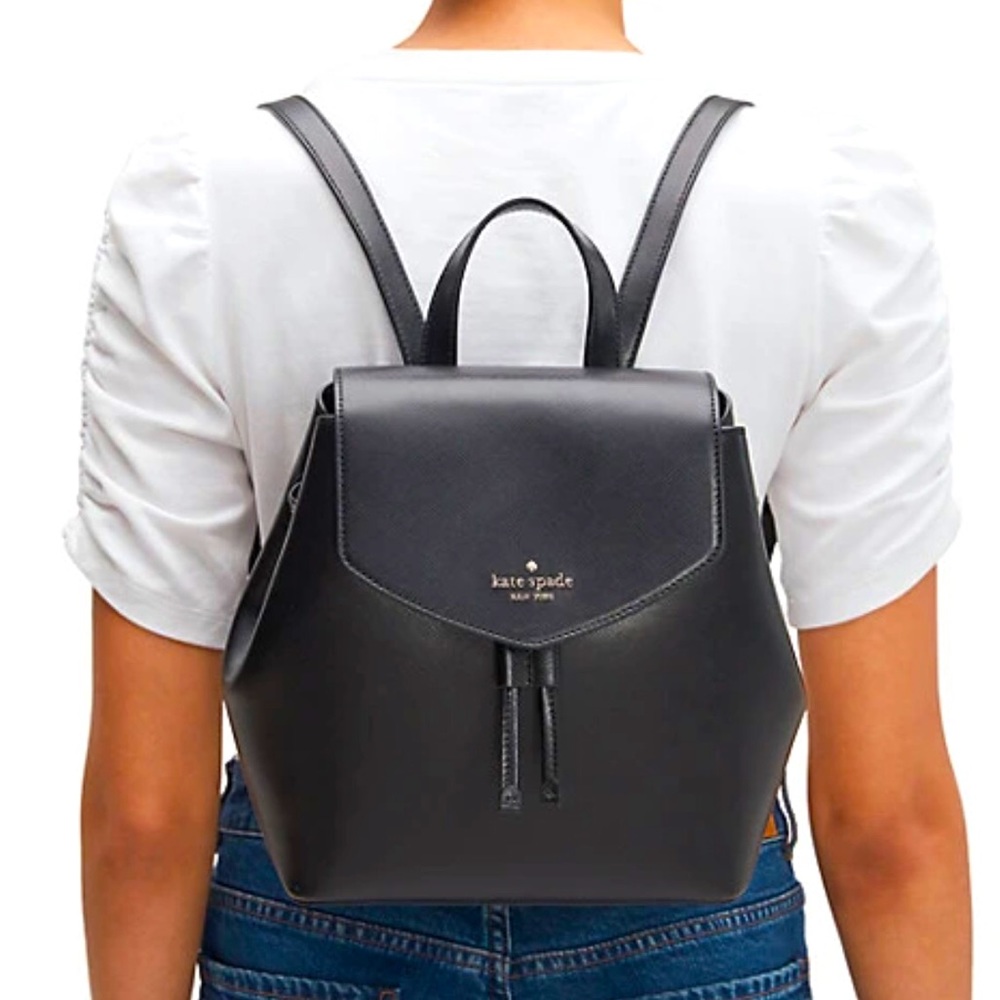 Kate Spade lizzie medium flap backpack 🎒